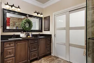 2 Taupewood Pl, The Woodlands, TX 77384 - Photo 15