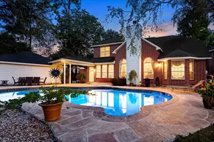 2 Taupewood Pl, The Woodlands, TX 77384 - Photo 23