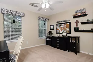 2 Taupewood Pl, The Woodlands, TX 77384 - Photo 17