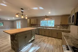 3406 E Bayou Dr E, Dickinson, TX 77539 - Photo 17