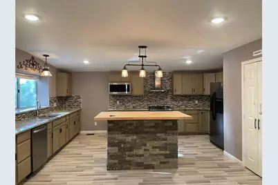 3406 E Bayou Drive E #B, Dickinson, TX 77539 - Photo 13