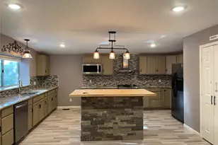 3406 E Bayou Dr E, Dickinson, TX 77539 - Photo 13