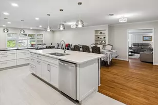 3014 Castlewood St, Houston, TX 77025 - Photo 11