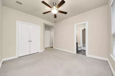 10606 Shadow Elm Court, Houston, TX 77043 - Photo 11