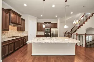 10606 Shadow Elm Ct, Houston, TX 77043 - Photo 17