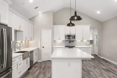 3617 Pecan Drive, Bacliff, TX 77518 - Photo 5