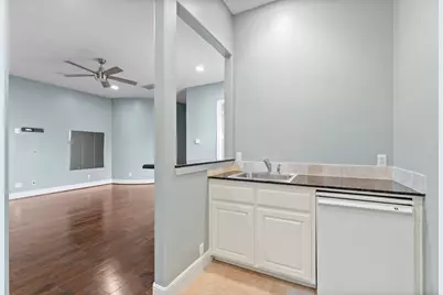 4626 Braeburn Drive, Bellaire, TX 77401 - Photo 23