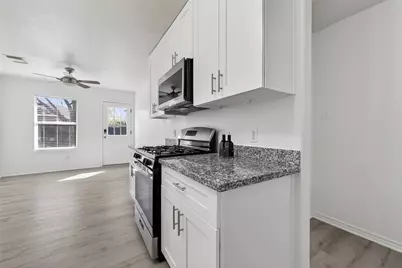 9111 Grand Villa Lane, Richmond, TX 77407 - Photo 11