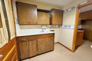 2310 13th St, Port Neches, TX 77651 - Photo 21