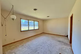 2310 13th St, Port Neches, TX 77651 - Photo 3