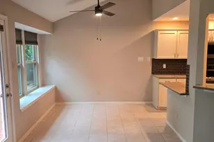 2827 Creek Manor Dr, Houston, TX 77339 - Photo 7