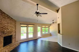 2827 Creek Manor Dr, Houston, TX 77339 - Photo 13