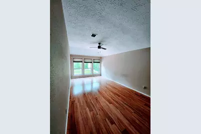 2827 Creek Manor Drive, Houston, TX 77339 - Photo 17