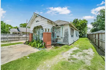 2020 Elysian Street, Houston, TX 77026 - Photo 1