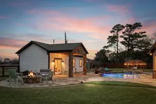 5022 Riverview Dr, Alvin, TX 77511 - Photo 11