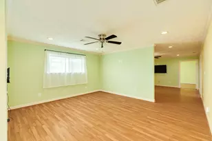 5022 Riverview Dr, Alvin, TX 77511 - Photo 43