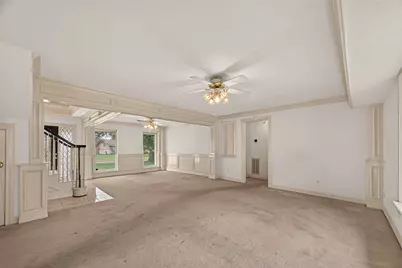 4305 Goldfinch Street, Houston, TX 77035 - Photo 9
