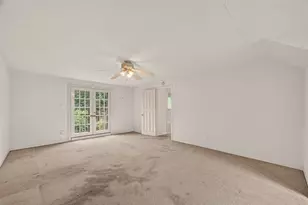 4305 Goldfinch St, Houston, TX 77035 - Photo 25