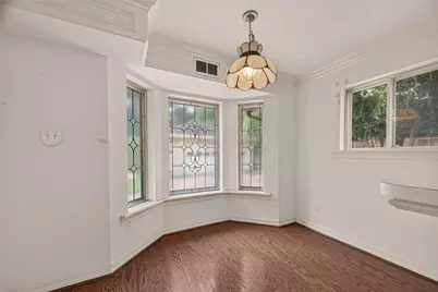 4305 Goldfinch Street, Houston, TX 77035 - Photo 9