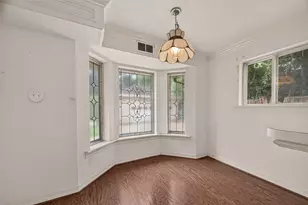 4305 Goldfinch St, Houston, TX 77035 - Photo 9