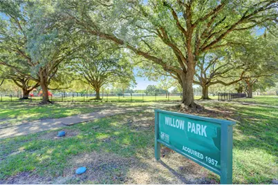 4305 Goldfinch Street, Houston, TX 77035 - Photo 37