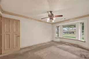 4305 Goldfinch St, Houston, TX 77035 - Photo 17