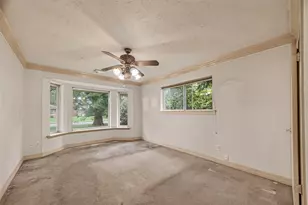 4305 Goldfinch St, Houston, TX 77035 - Photo 17