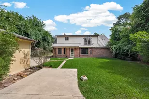 4305 Goldfinch St, Houston, TX 77035 - Photo 31