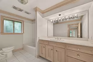 4305 Goldfinch St, Houston, TX 77035 - Photo 15