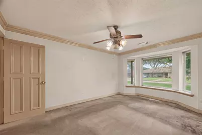 4305 Goldfinch Street, Houston, TX 77035 - Photo 19