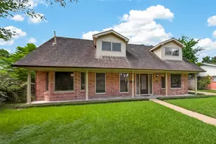 4305 Goldfinch St, Houston, TX 77035 - Photo 33
