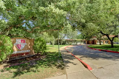 4305 Goldfinch Street, Houston, TX 77035 - Photo 41