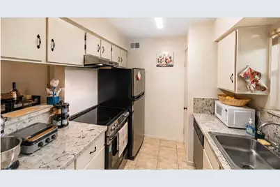 3303 W Greenridge Drive #38, Houston, TX 77057 - Photo 3