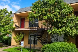 3303 W Greenridge Dr, Houston, TX 77057 - Photo 9