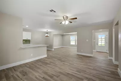 209 N Lazy Lane, Clute, TX 77531 - Photo 13