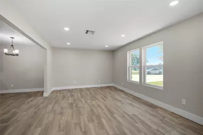 209 N Lazy Lane, Clute, TX 77531 - Photo 7