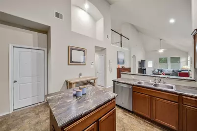 9978 Sterling Place Drive, Conroe, TX 77303 - Photo 7