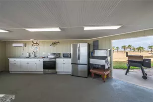 1650 Co Rd 312, Palacios, TX 77465 - Photo 5