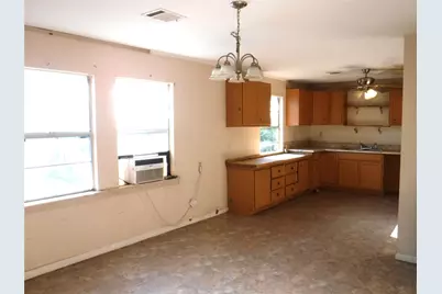 1142 Chestnut Lane, Wallis, TX 77485 - Photo 9