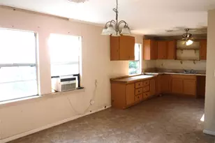 1142 Chestnut Ln, Wallis, TX 77485 - Photo 9