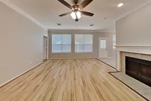 4731 Silverlake Dr, Sugar Land, TX 77479 - Photo 3