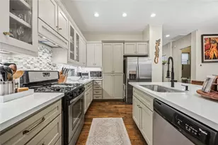 2435 Charleston St, Houston, TX 77021 - Photo 9