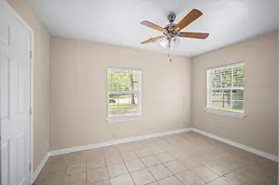 623 S 1st St, Conroe, TX 77301 - Photo 11