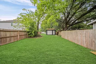 623 S 1st St, Conroe, TX 77301 - Photo 5