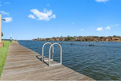 162 April Point Drive S, Conroe, TX 77356 - Photo 21