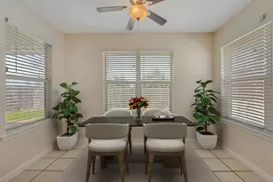 501 Riggs St, Brenham, TX 77833 - Photo 5