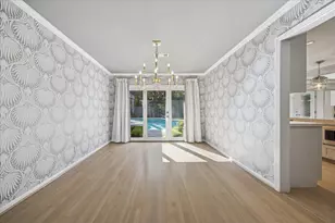 547 3 Corners Dr, Hunters Creek Village, TX 77024 - Photo 5