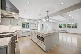 547 3 Corners Dr, Hunters Creek Village, TX 77024 - Photo 3