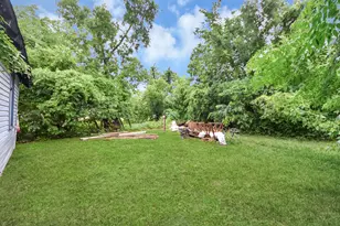 2611 Canfield St, Houston, TX 77004 - Photo 13