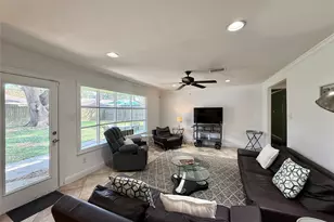 5454 Imogene St, Houston, TX 77096 - Photo 7